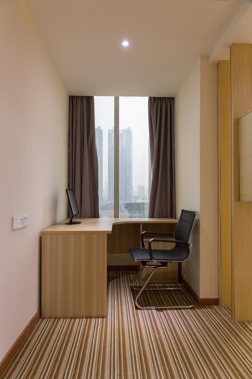 Yu Ting Hotel - Dong Chen Hotel Branch Гуанчжоу Экстерьер фото